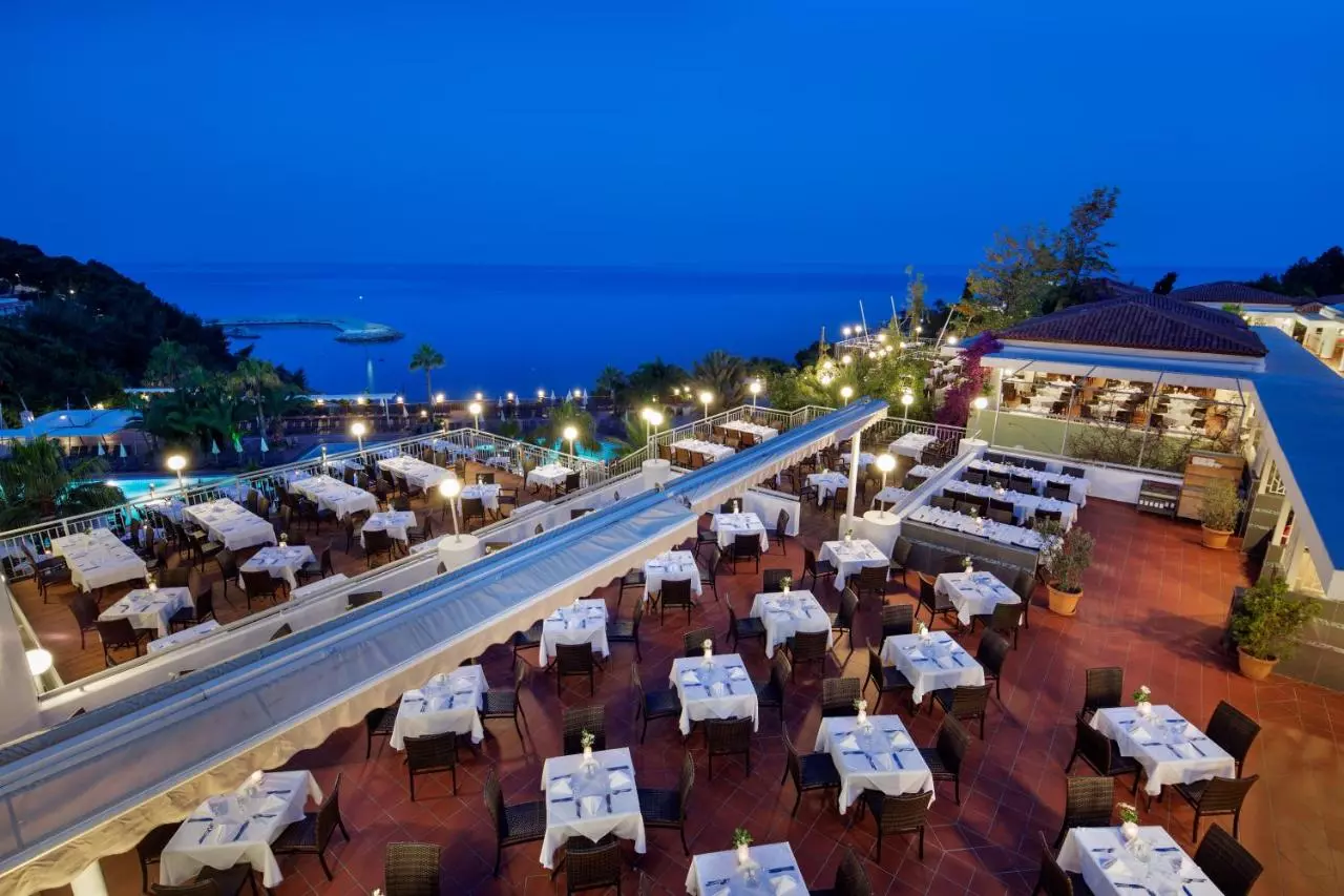 پاین بی هالیدی ریزورت